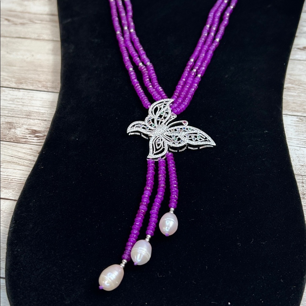 Elegant Purple Gemstone or Crystal Necklace with Silver Butterfly Pendant - Picture 3 of 7